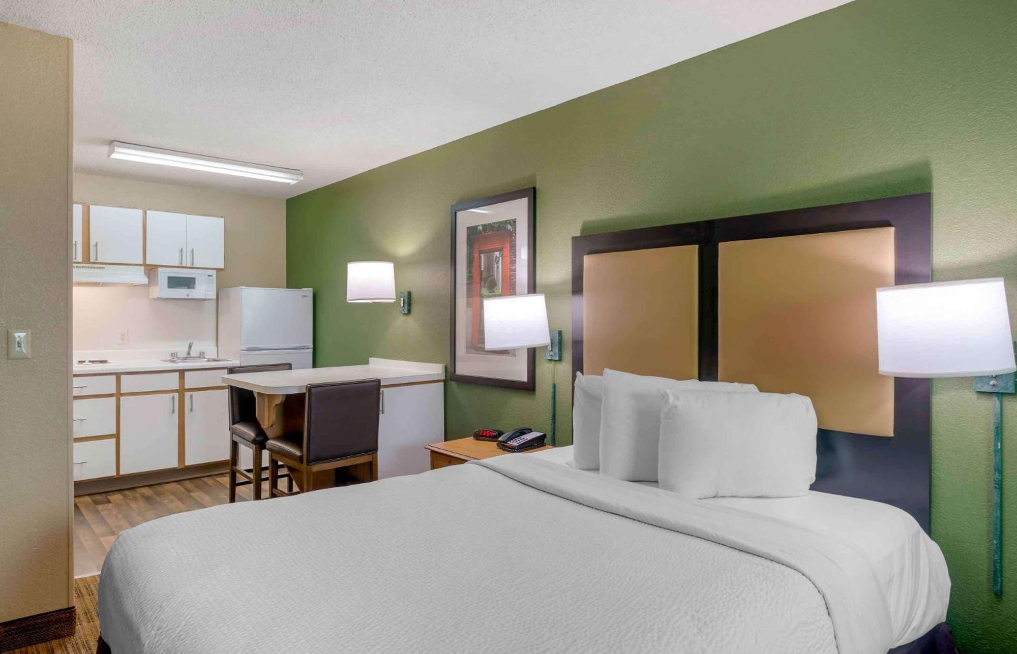 Extended Stay America Select Suites - Atlanta - Perimeter - Hammond Drive Sandy Springs Exterior photo