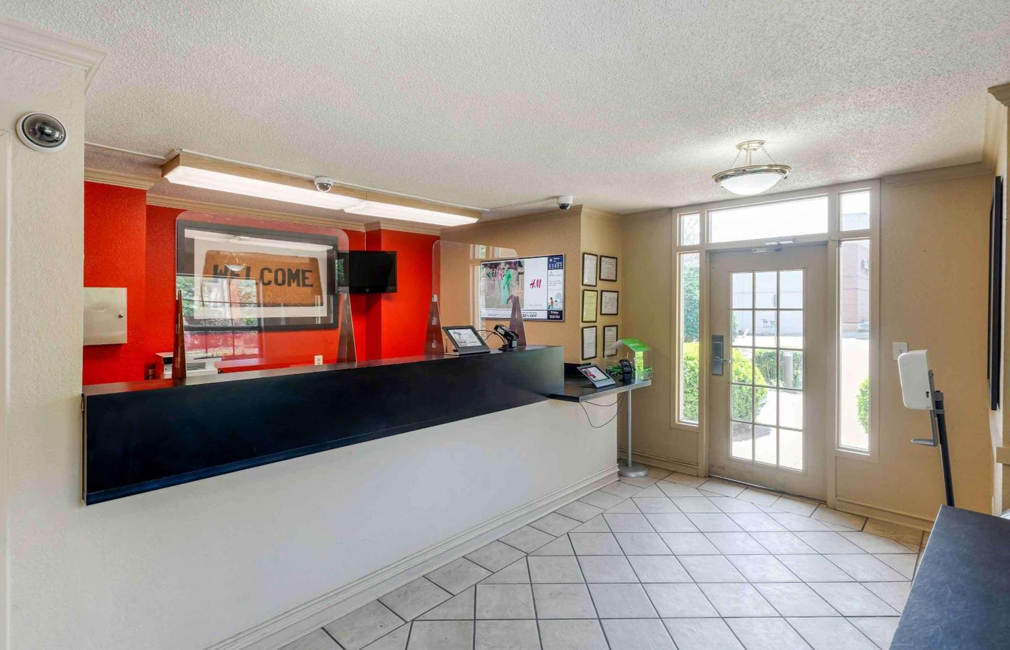 Extended Stay America Select Suites - Atlanta - Perimeter - Hammond Drive Sandy Springs Exterior photo