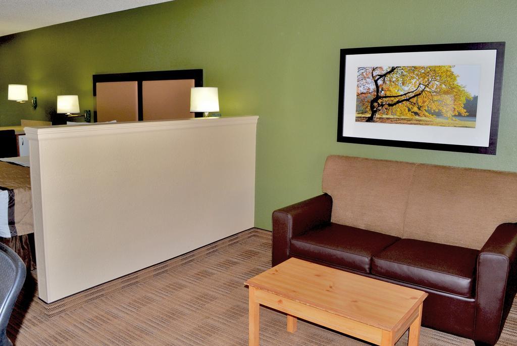 Extended Stay America Select Suites - Atlanta - Perimeter - Hammond Drive Sandy Springs Exterior photo